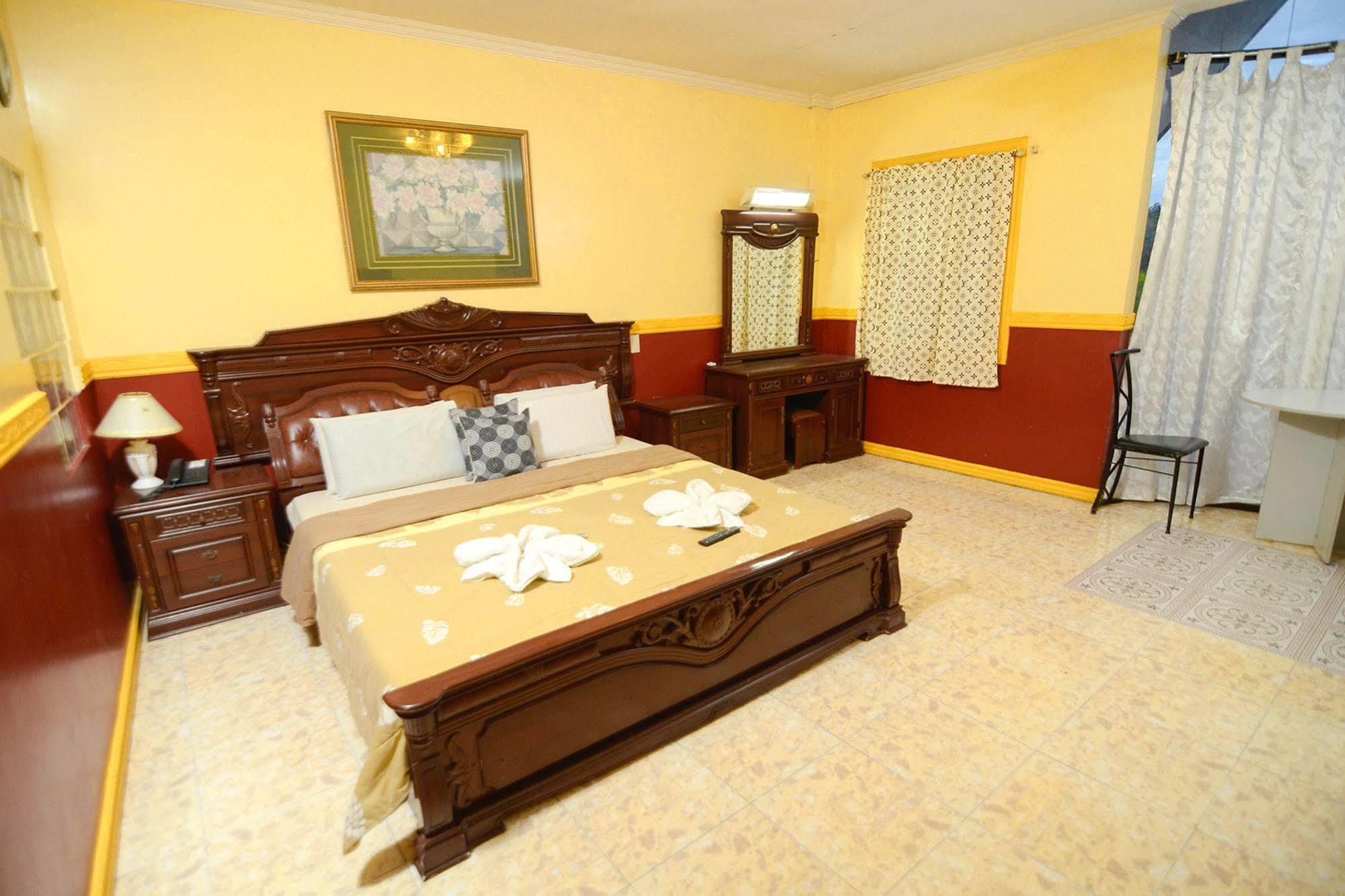Oyo 197 Sunny Point Hotel Davao City Dış mekan fotoğraf